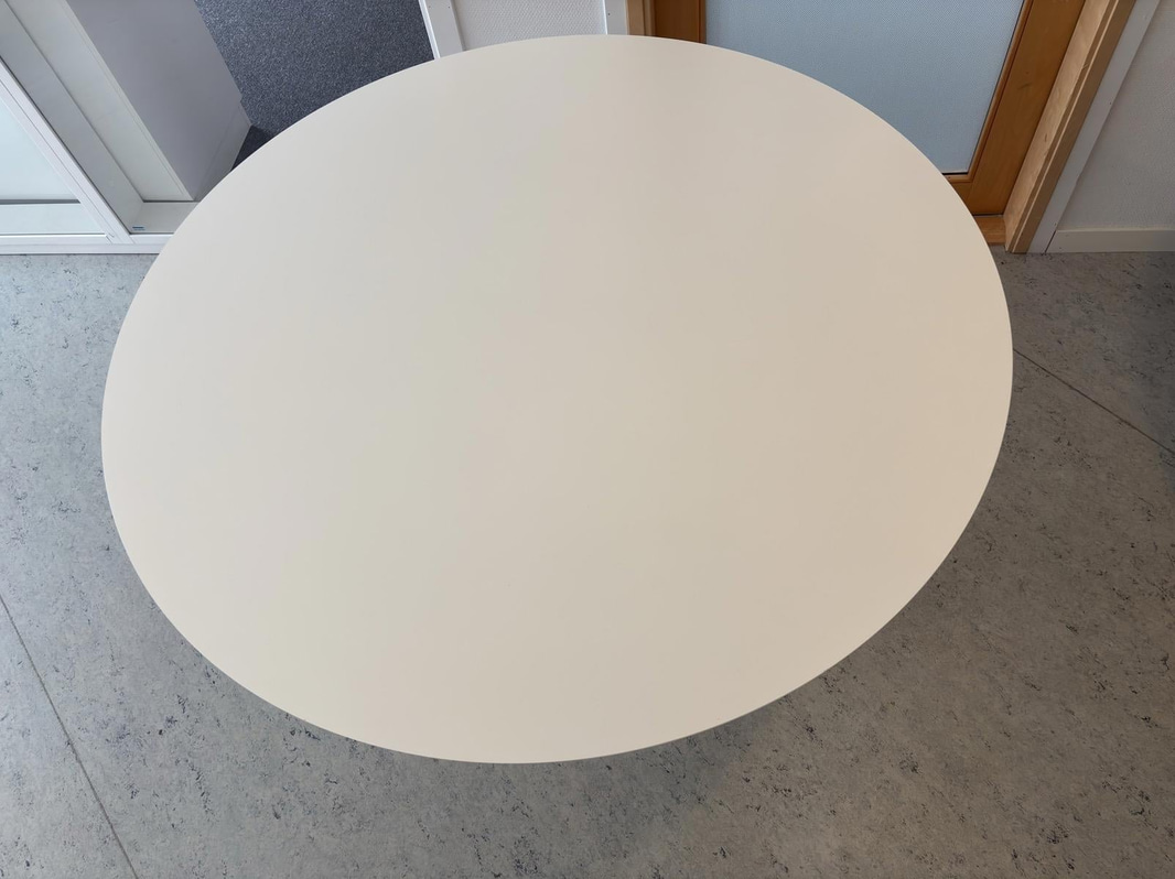 2 st. runda bord, vita
