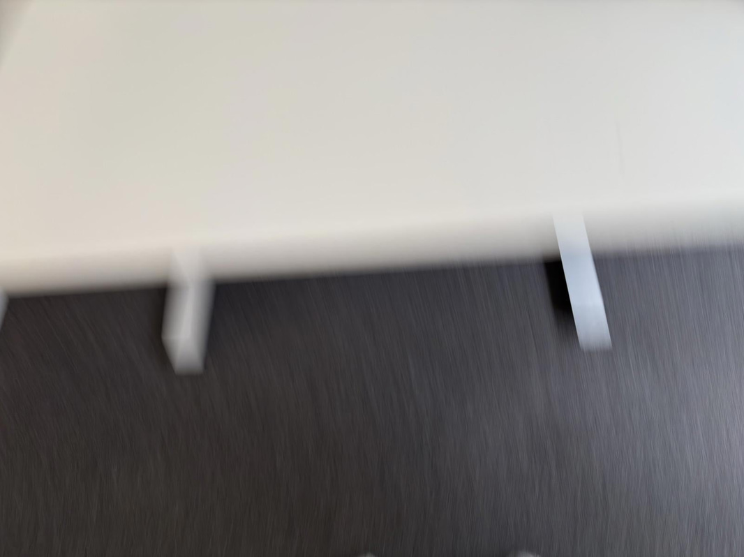 Höj- och sänkbart skrivbord