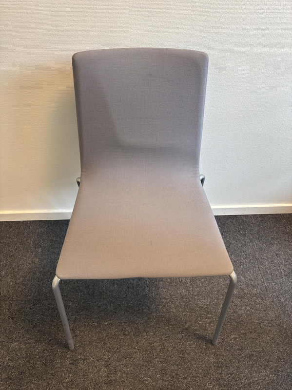 2 st. Stolar inkl. rullbord