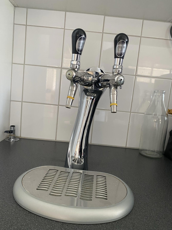 Komsyremaskin inkl. tappkran och flaska