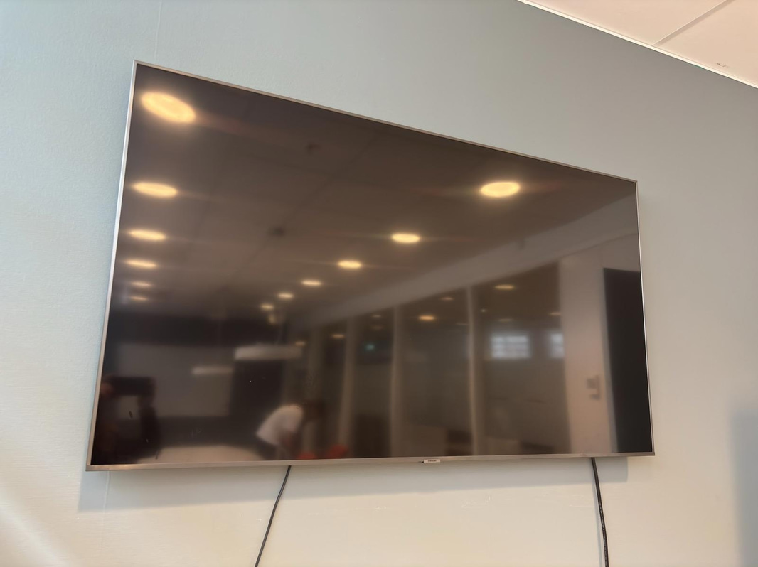 TV Samsung TU715 65 tum 4K