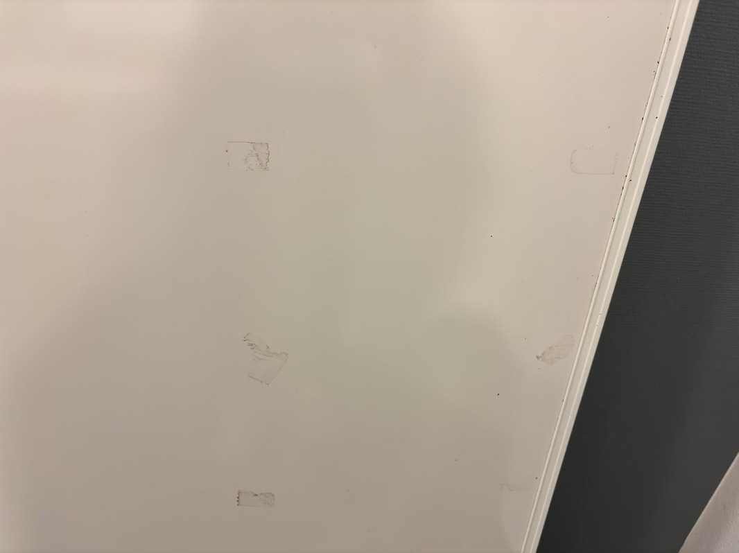 2 st. Whiteboard, olika storlekar