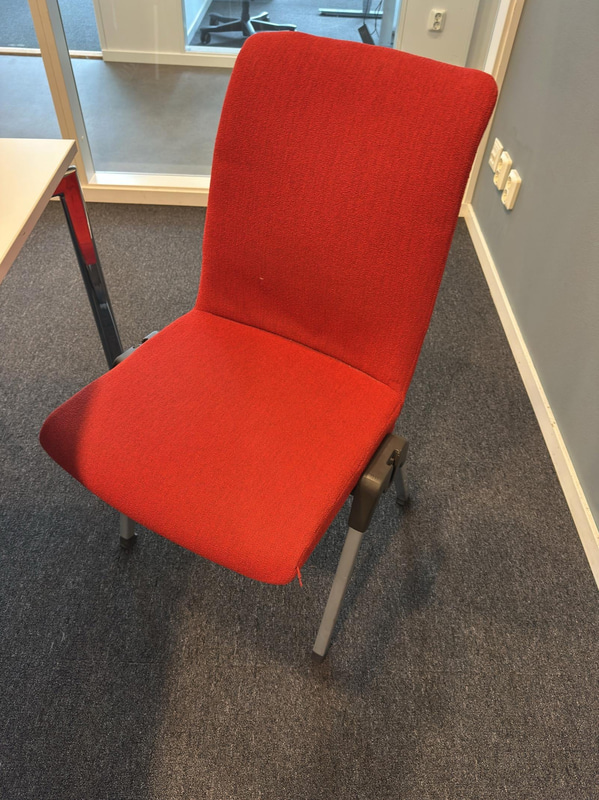 2 st. Konferesbord inkl. 5 st. stolar Håg
