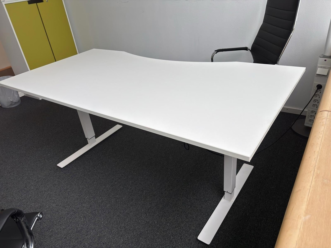 Höj- och sänkbart skrivbord, inkl. kontorsstol Mio Porter