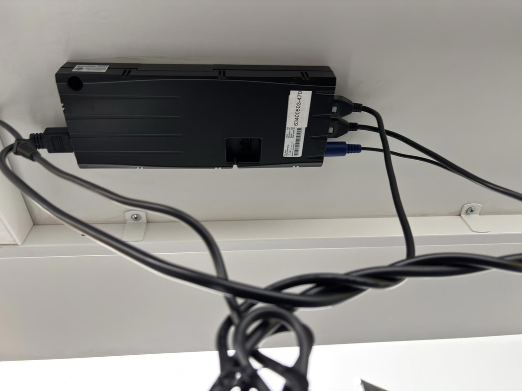 Höj- och sänkbart skrivbord, inkl. kontorsstol Mio Porter