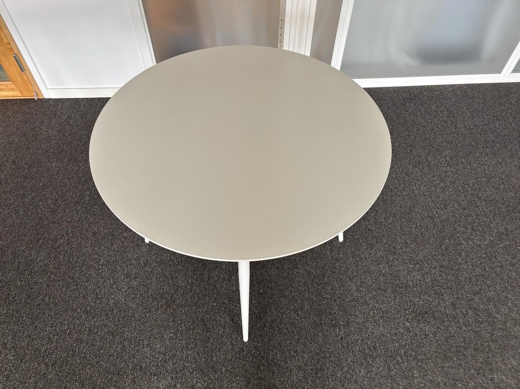 2 white tables