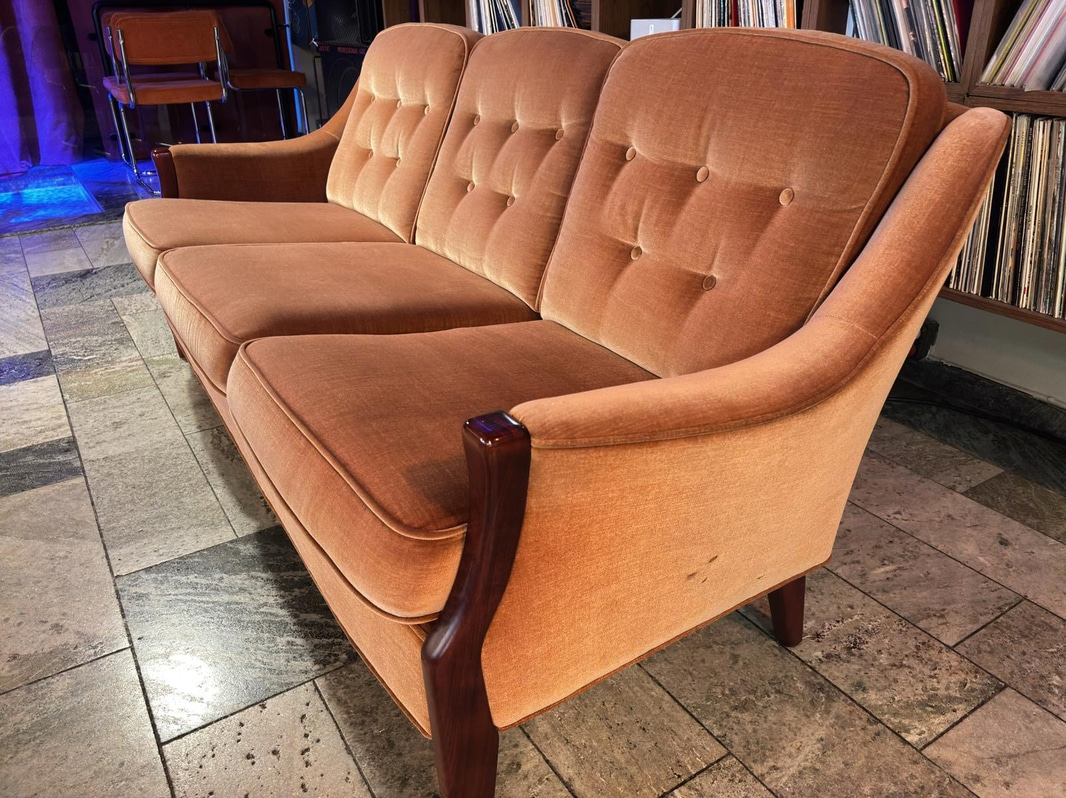 Sofa incl. table