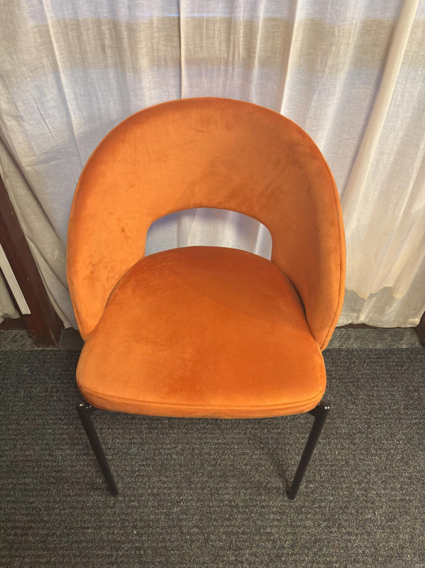 Table incl. 2 chairs