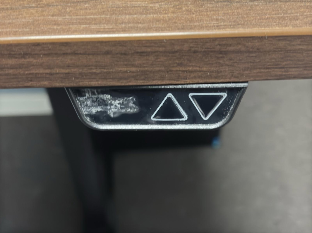 Electric height-adjustable desk incl. office chair