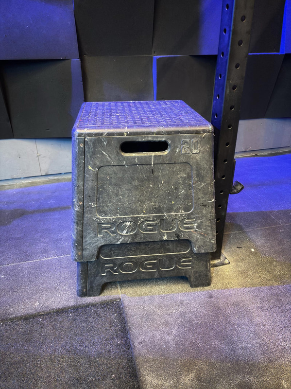 19 plyo boxes, various sizes
