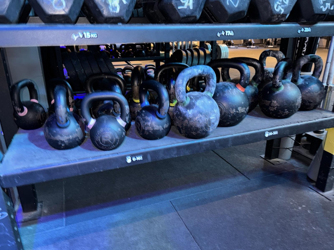 Weight rack including dumbbells and kettlebells