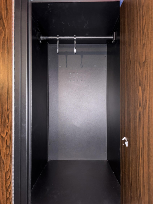 12 Gymleco lockers