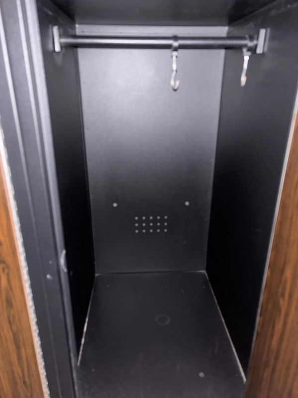 12 Gymleco lockers