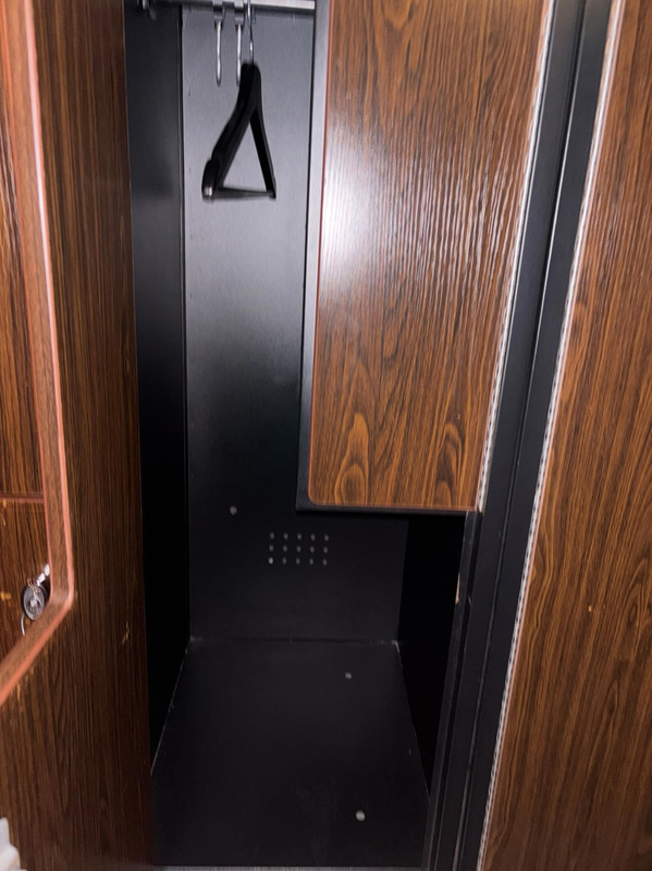 12 Gymleco lockers