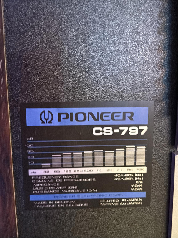 2 st. Högtalare inkl 2 st. skivspelare och mixer Pioneer