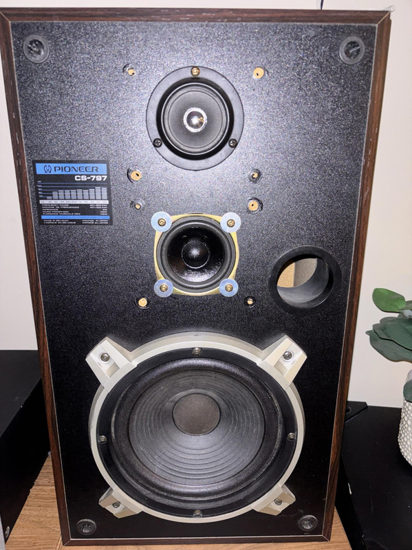 2 st. Högtalare inkl 2 st. skivspelare och mixer Pioneer
