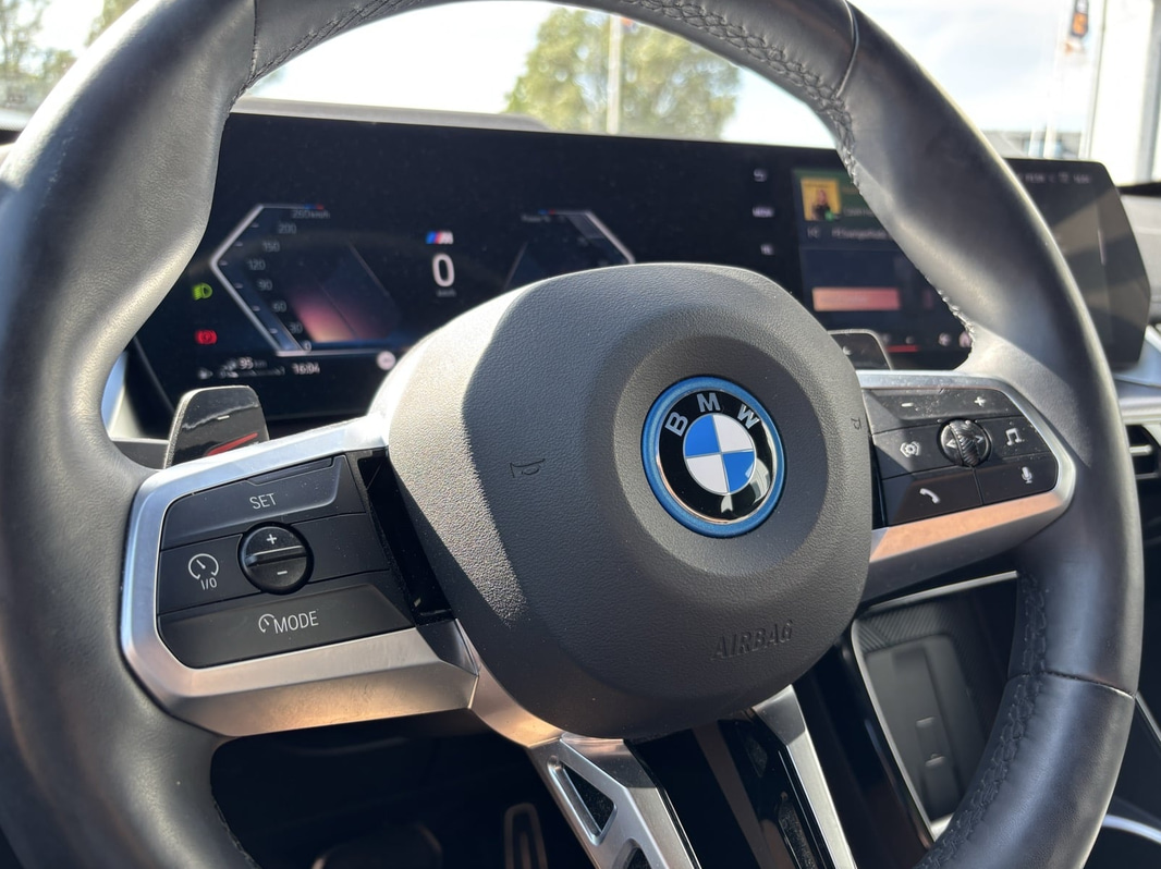 BMW X1 xDrive25E M Sport -2024 | Laddhybrid