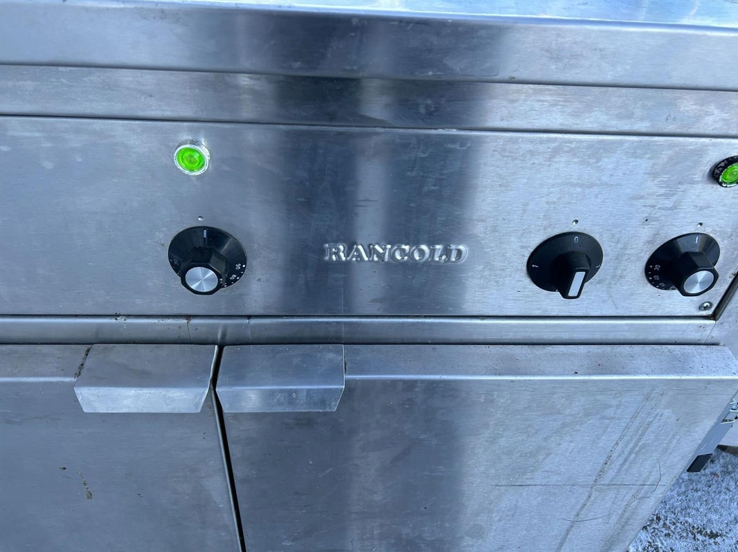 Bain-marie 2 x GN 1/1 with heated cabinet below and doors, Rancold