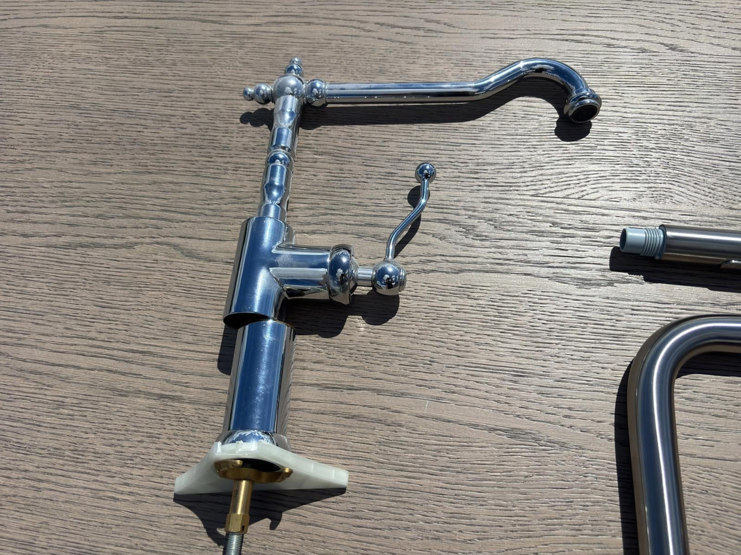 2 kitchen faucets