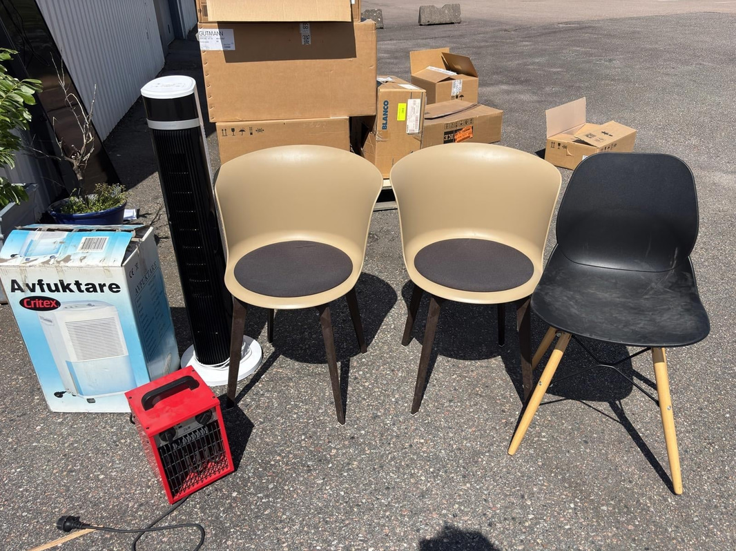 Stolar, avfuktare, fläktar