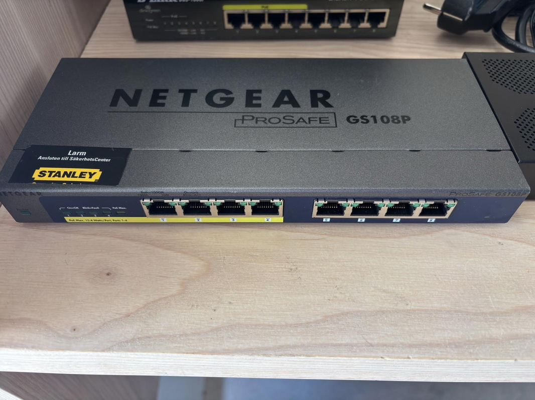 Lot of assorted network switches