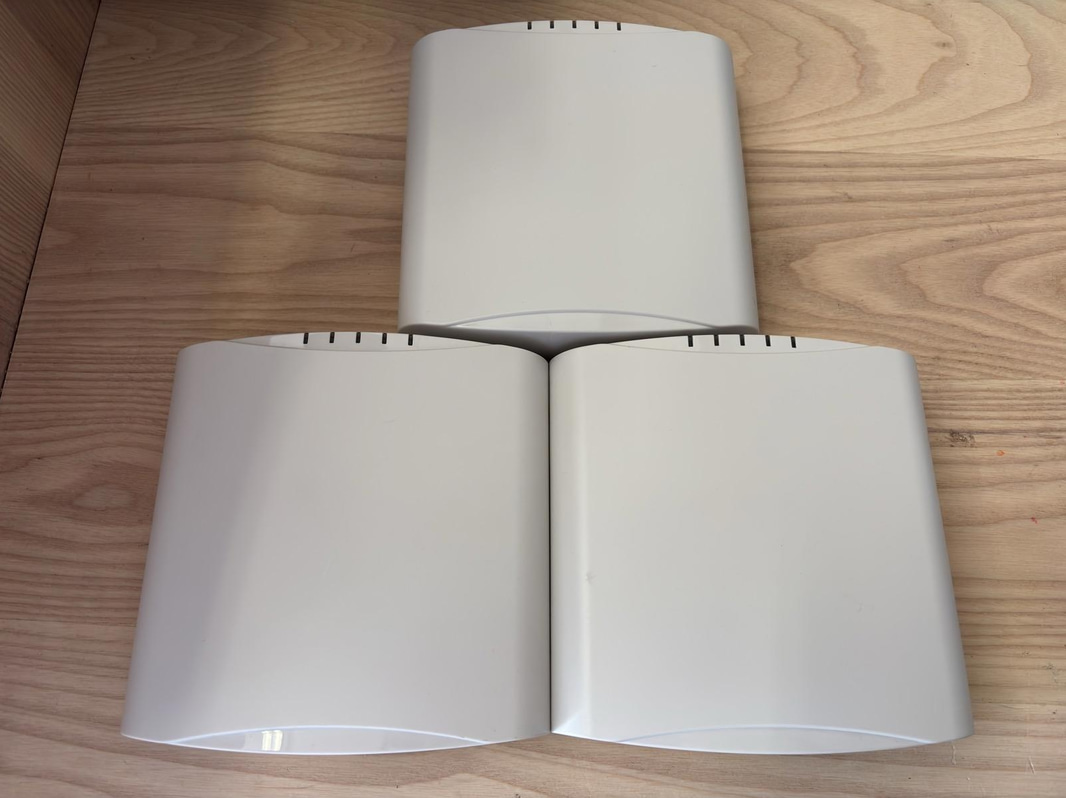 3 pcs. Ruckus R510 Access Points