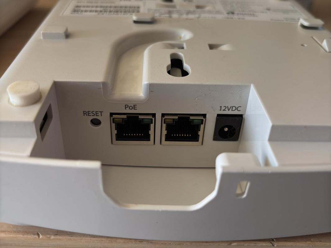 3 pcs. Ruckus R510 Access Points
