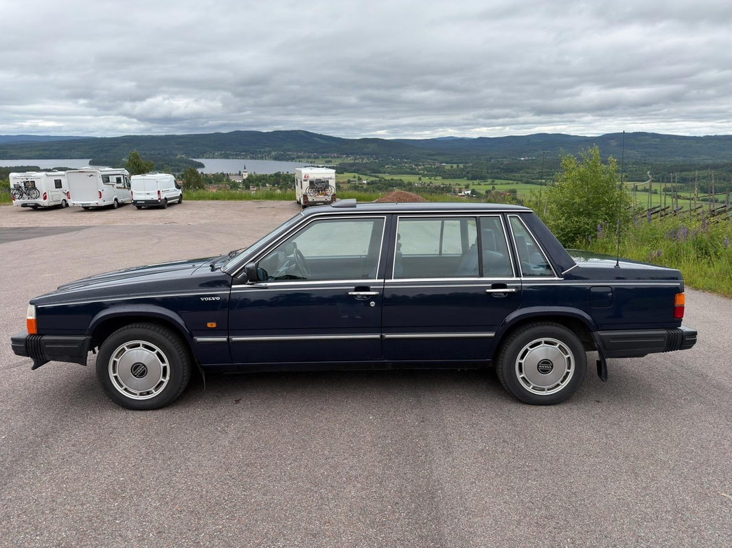 Veteranbil Volvo 744-883 GL/E-PKT -1989 | 8100 mil