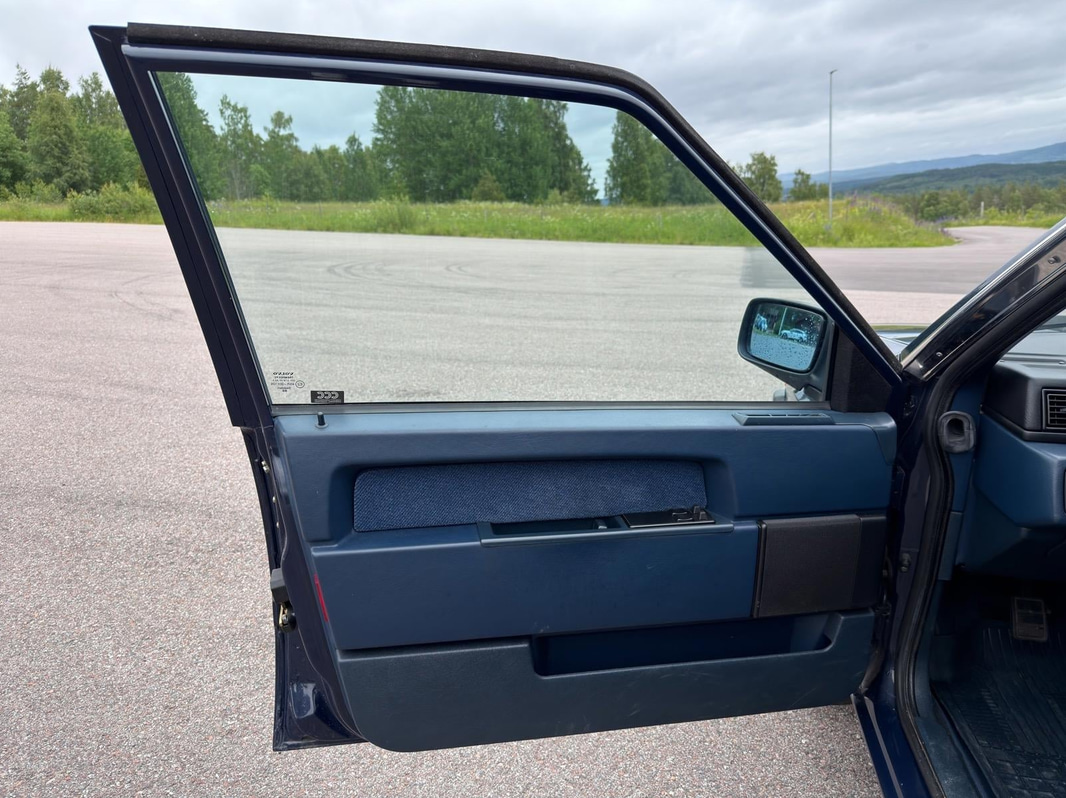 Veteranbil Volvo 744-883 GL/E-PKT -1989 | 8100 mil