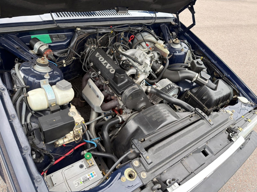 Veteranbil Volvo 744-883 GL/E-PKT -1989 | 8100 mil