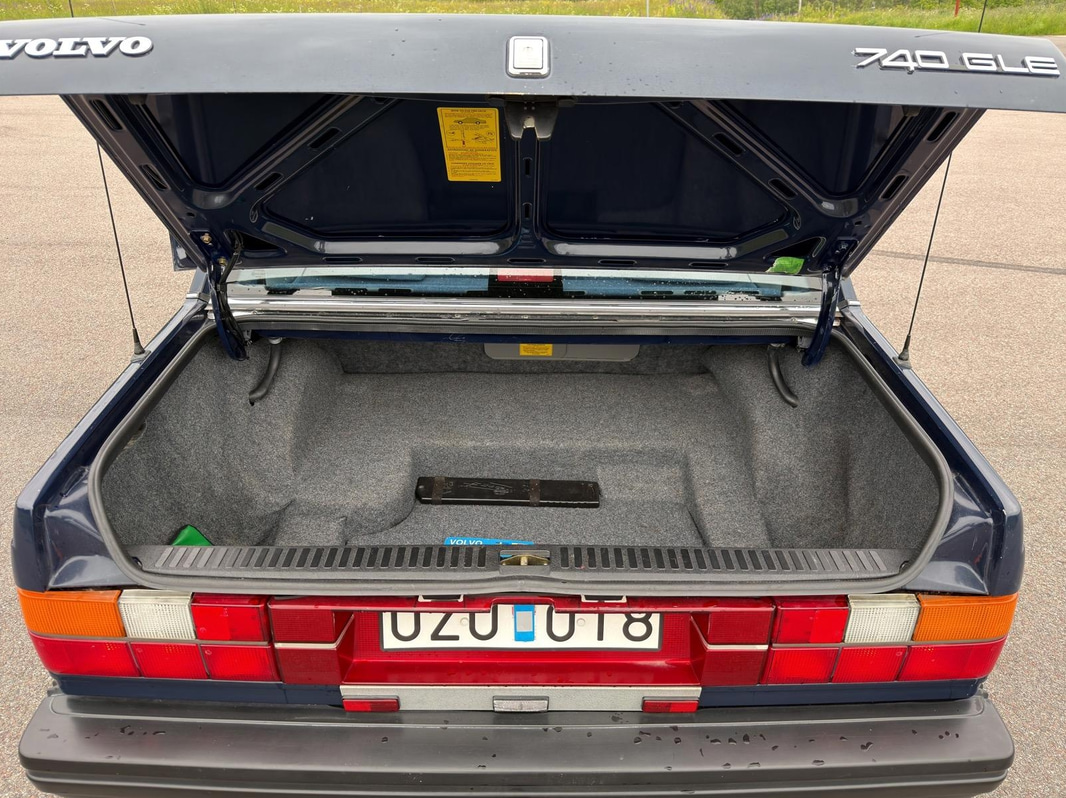 Veteranbil Volvo 744-883 GL/E-PKT -1989 | 8100 mil