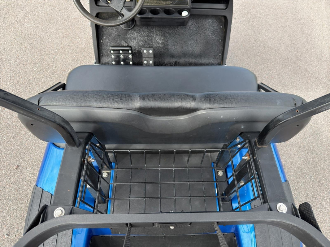 Golf Cart EZ-GO TXT | Reupholstered | New batteries