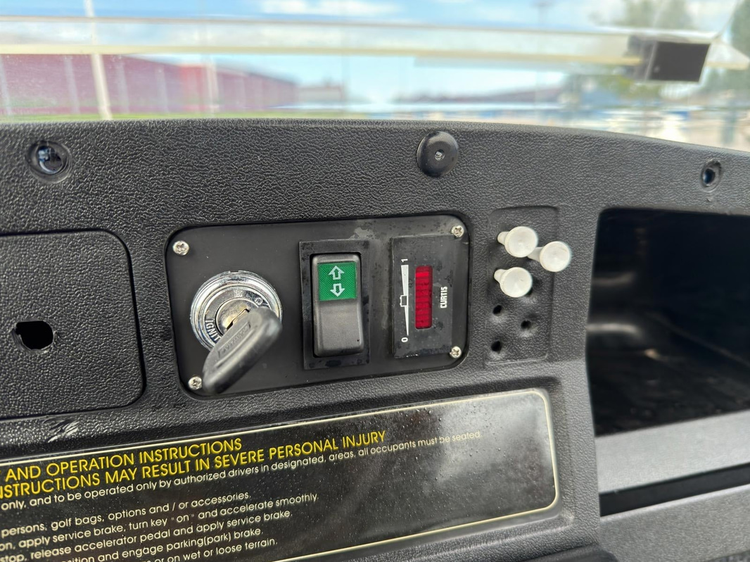 Golf Cart EZ-GO TXT | Reupholstered | New batteries
