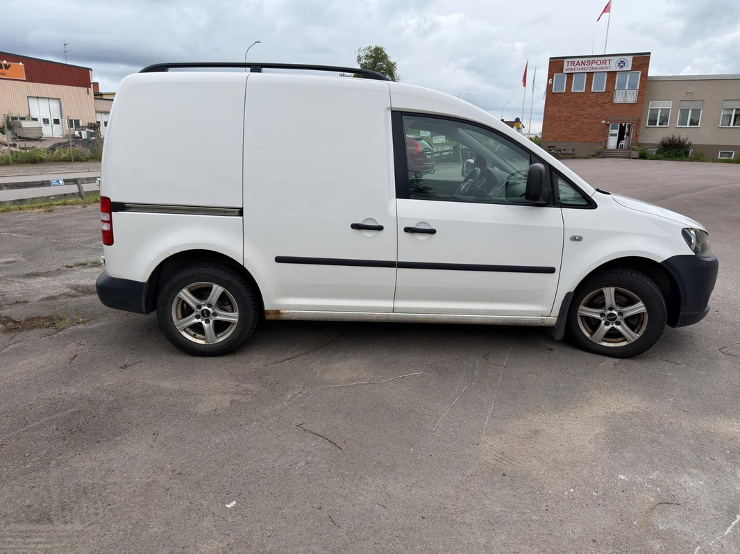 Volkswagen Caddy 1.6 TDI Panel Van (75 hp) -2015
