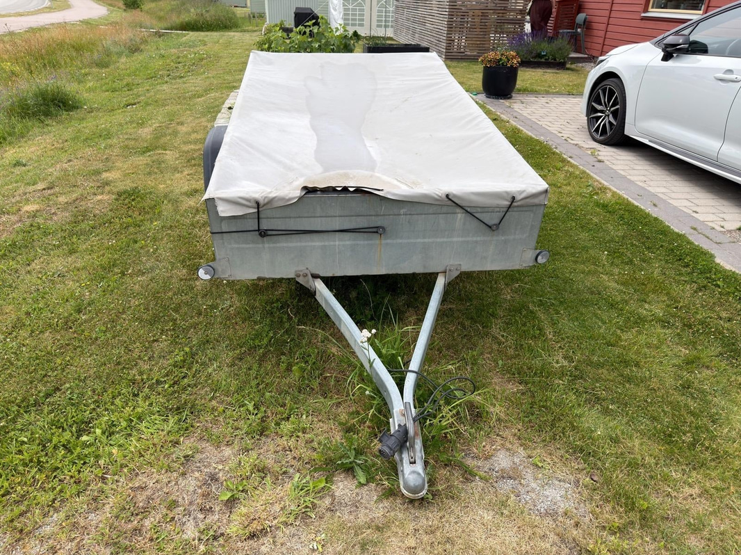 Släpvagn med kapell, Tgab  -2002