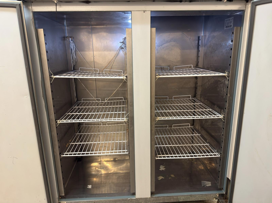 Frysskåp Tefcold RK1420