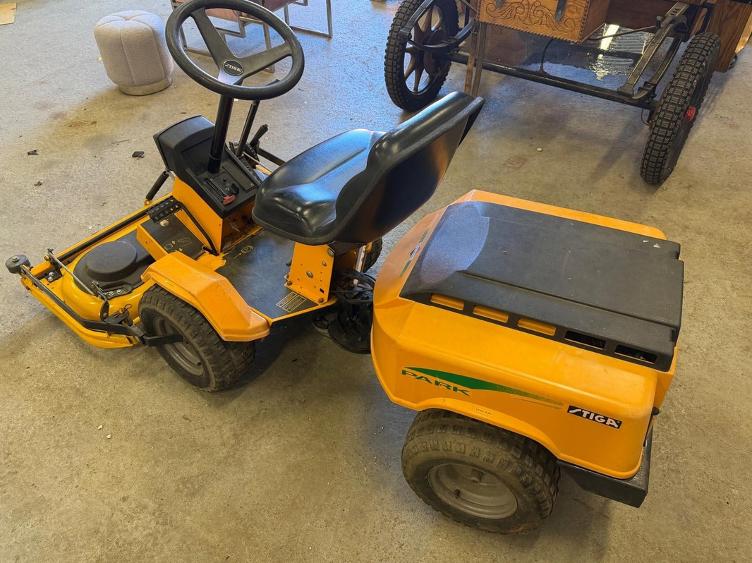 Ride-on lawn mower, Stiga Park P401