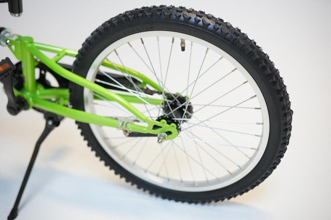 (NEW) Tiger bicycle, full-suspension MTB, 20-inch wheels, 10-inch frame, black/green