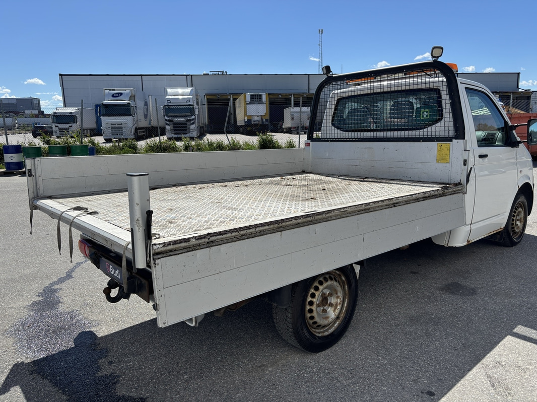 Volkswagen Transporter 2.0 TDI Flatbed Truck - 2011 | Tipper