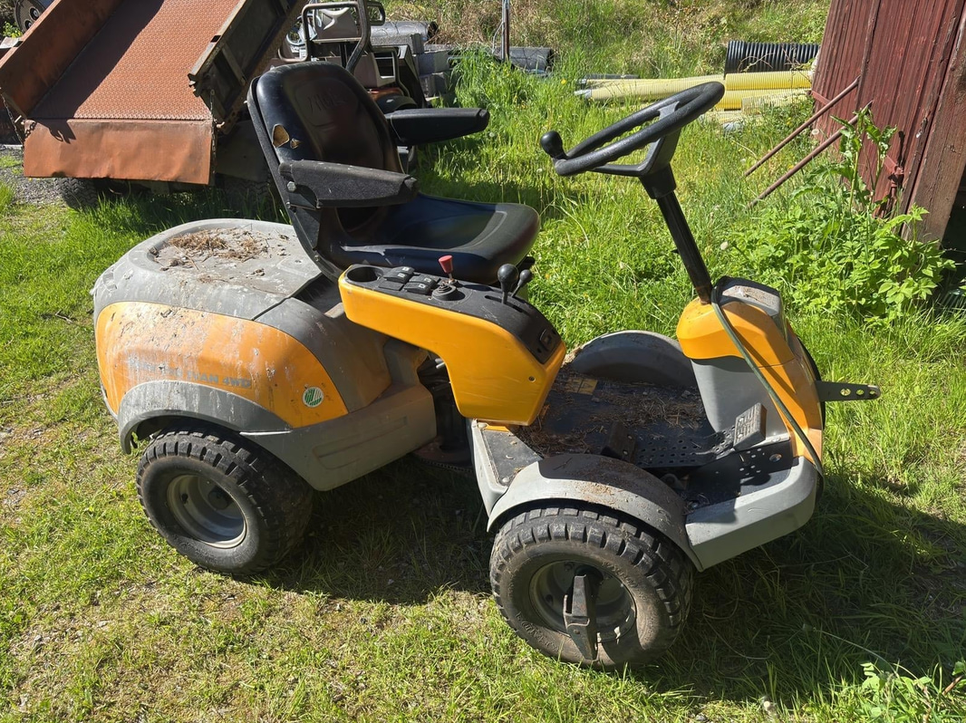 Stiga Park Pro Svan 4WD utan klippaggregat Rep.objekt