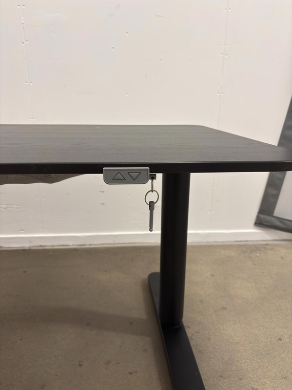 Höj- och sänkbart Skrivbord Ikea Bekant