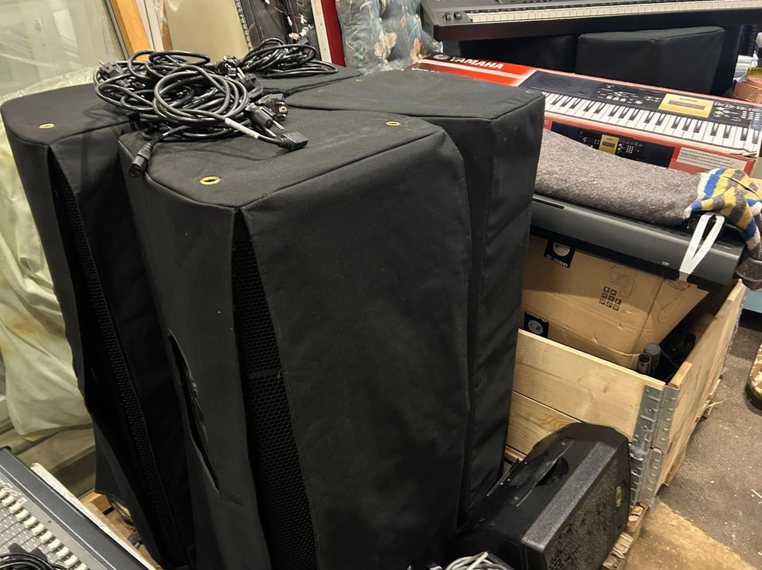 JBL PRX625 PA Speakers, Pair, with Covers