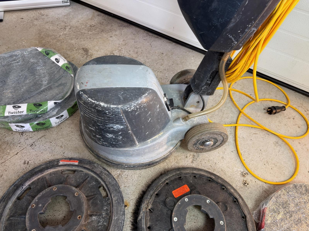 Nilfisk FM400 D Floor Machine, 230V