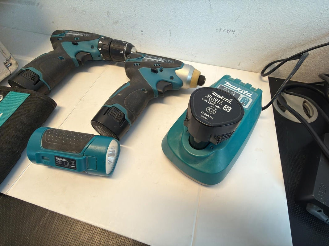 2 st Makita skruvdragare, cirkelsåg m.m.