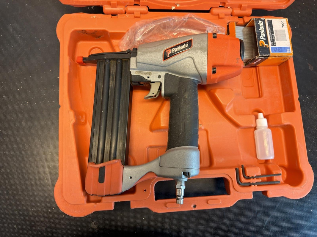 Paslode FN1850.1 nail gun