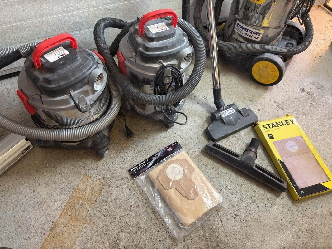 Wet/dry vacuum cleaners, 3 pcs