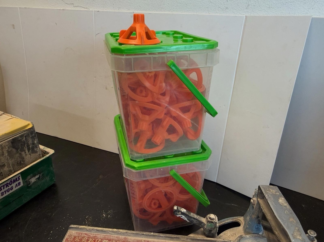2 tile cutters, etc.