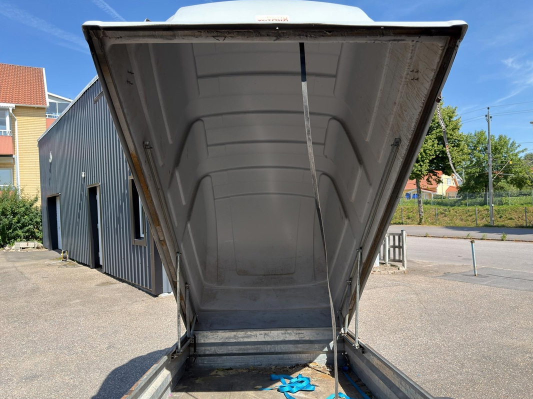 Släpvagn med kåpa, Neptun 750 kg -2022