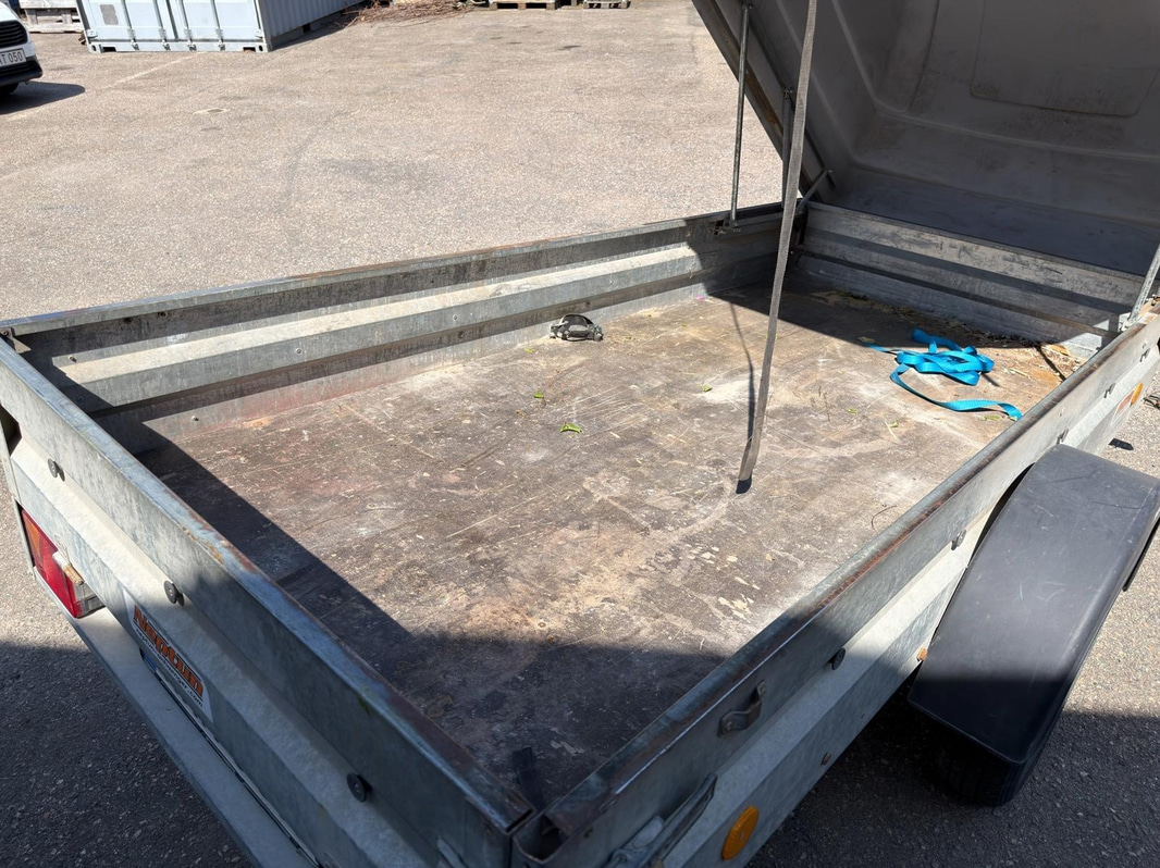 Släpvagn med kåpa, Neptun 750 kg -2022