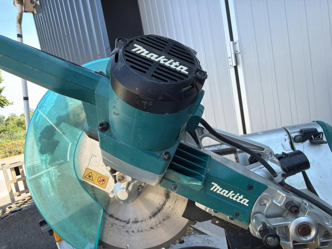 Kap-/gersåg Makita LS1219L